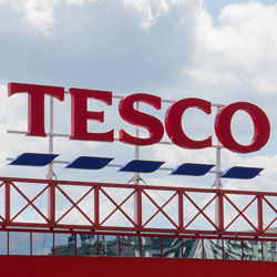 Tesco sign. Shashank Verma on Unsplash