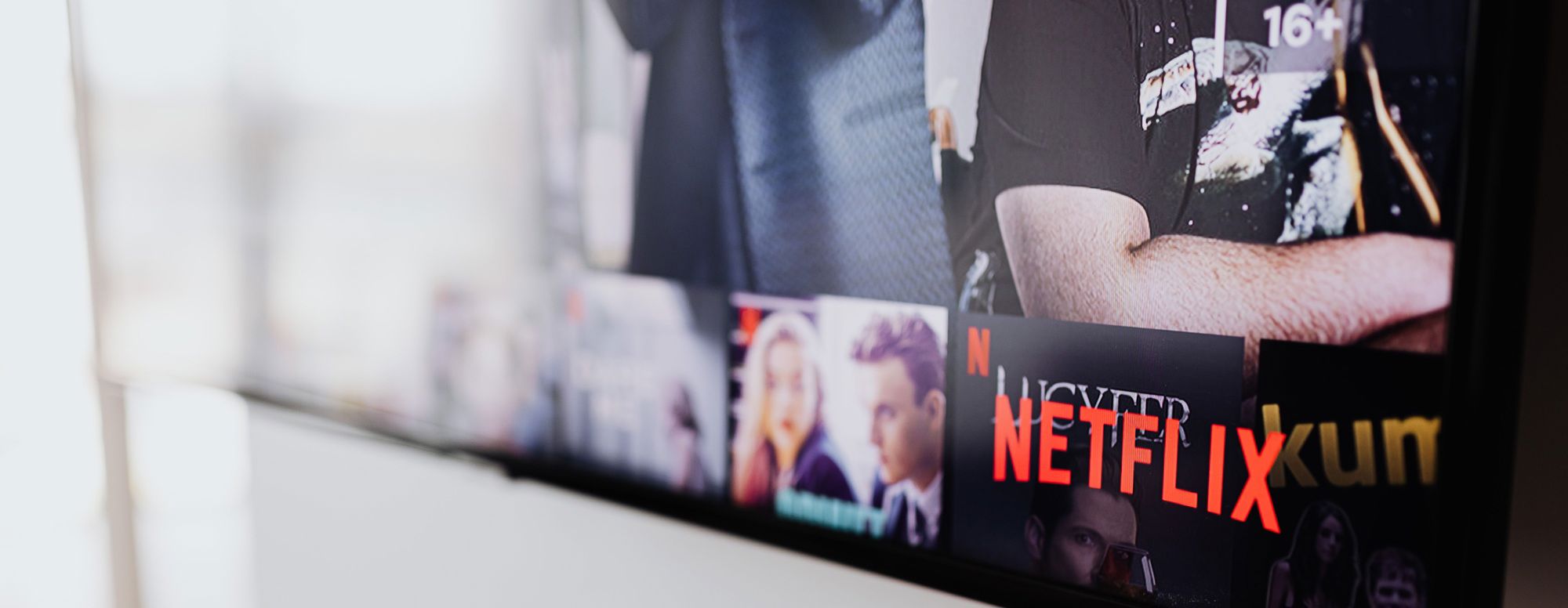 netflix_ pexels (kaboompics)