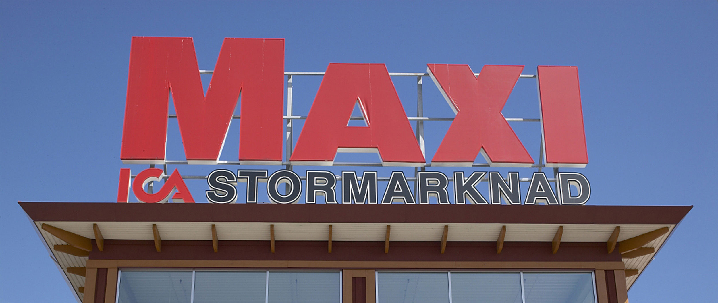 ICA Maxi sign. Photo: ICA Press Photo