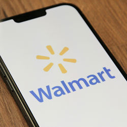 Walmart logo Marques Thomas on Unsplash