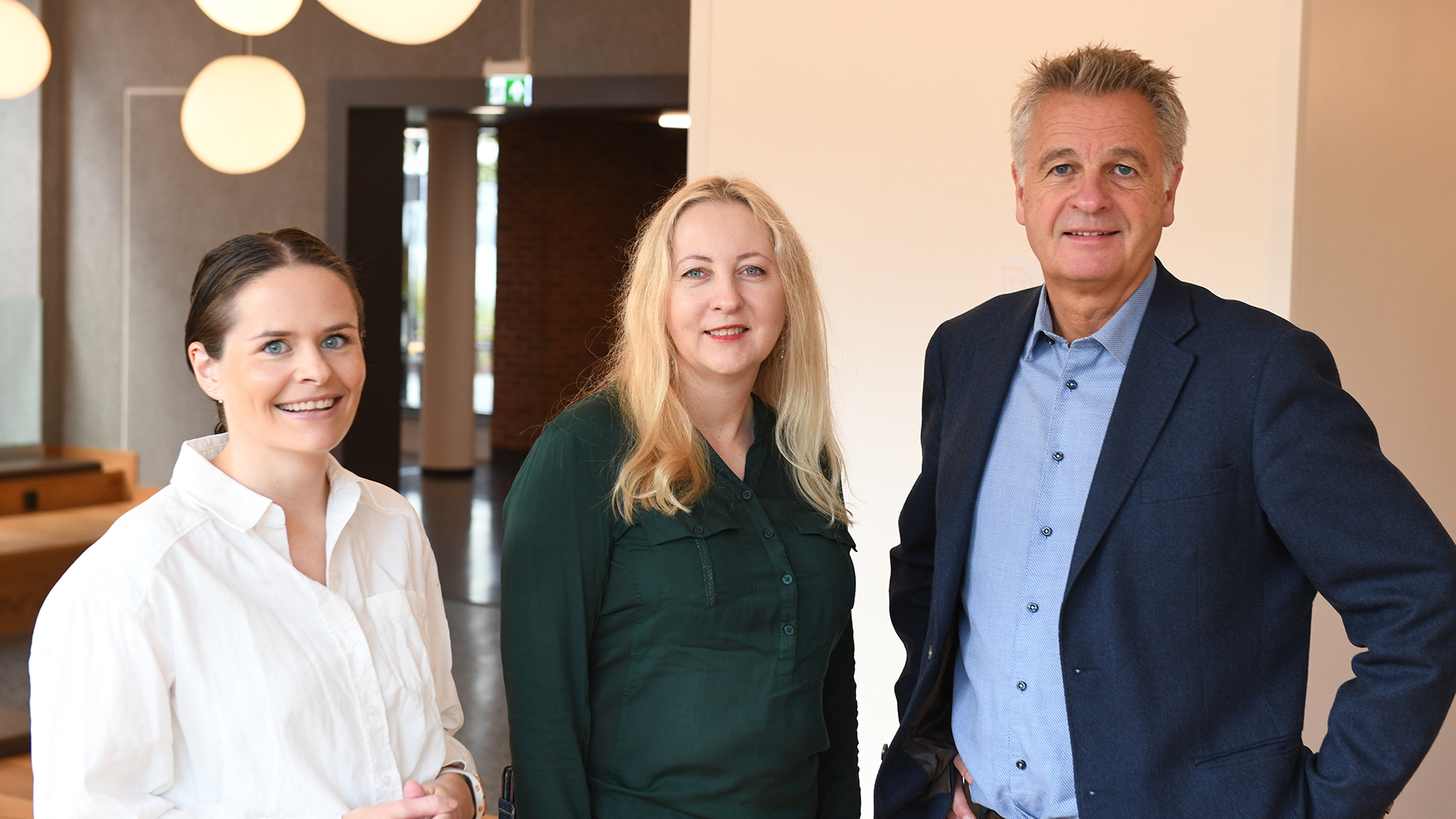 Jon Iden, Karen S Osmundsen og Kjersti Danilova, foto: O. Sjostrom