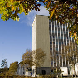 Bilde av høyblokka. 