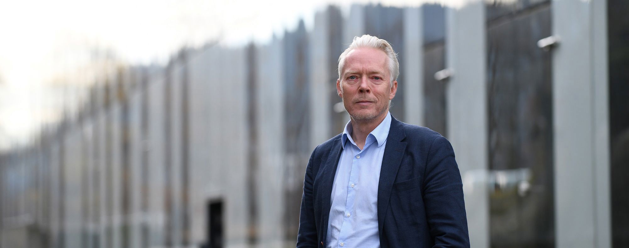 Øivind A. Nilsen, Professor at the Department of Economics at NHH, has contributed to assessing how data centres affect, among other things, electricity use, value creation and resilience. Photo: Hallvard Lyssand
