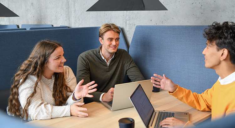 PhD research scholars_Photo Ingunn Maarnes-Gj&aelig;rde_750px.jpg