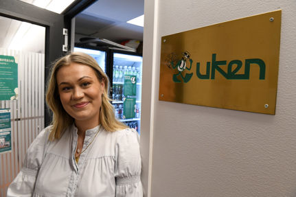 Emma KAtrine Midtbø på kontoret. 