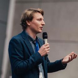 Tim Maurer