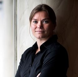 Invgvild Almås, av Odd Mehus